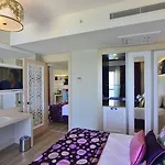 호텔 Azura Deluxe & 아브살라르