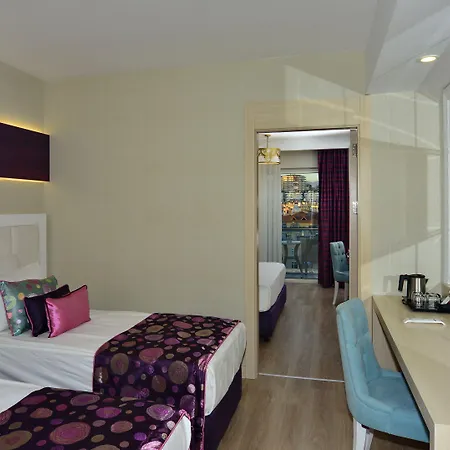 מלון Azura Deluxe & 5*