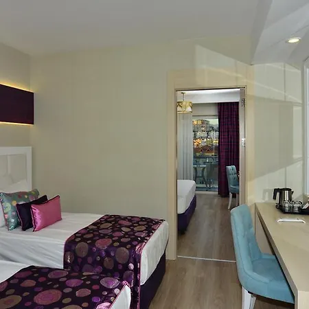 Azura Deluxe & אבסלאר