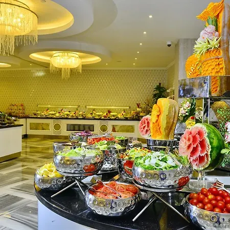 Hotel Azura Deluxe & Avsallar