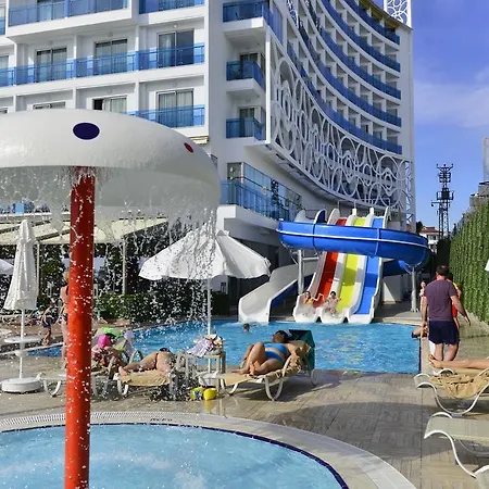 Hotel Azura Deluxe &