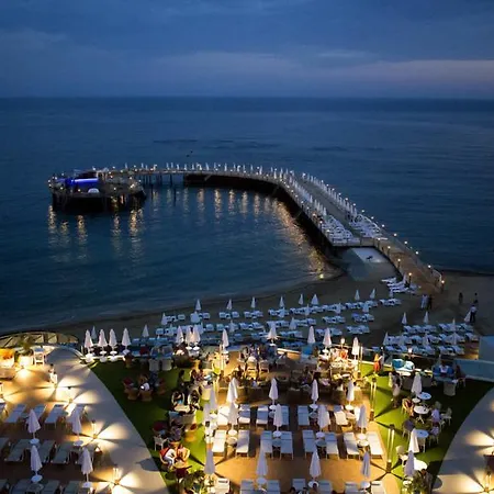 Azura Deluxe & 5* Avsallar