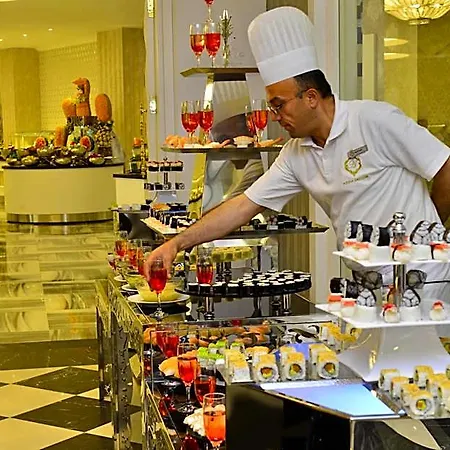 Hotel Azura Deluxe &
