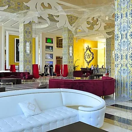 Hotel Azura Deluxe & 5*