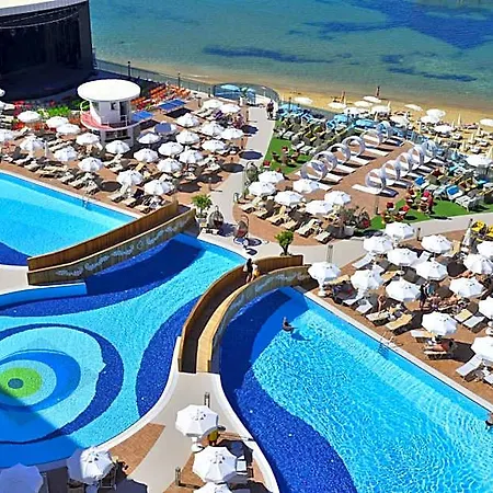 Hotel Azura Deluxe &