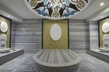 Azura Deluxe & Hotel 5*
