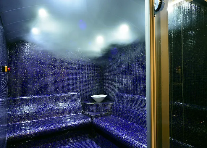 Azura Deluxe & Отель 5*