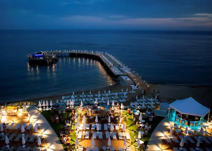 Azura Deluxe Resort&spa - Ultra Avsallar