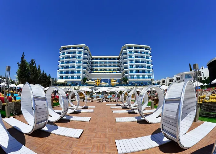 Azura Deluxe Resort&spa - Ultra